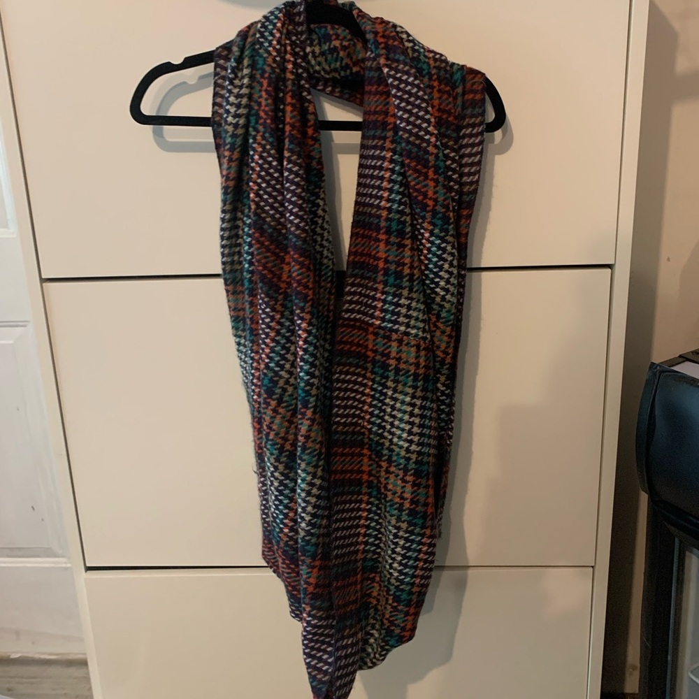 Infinity scarf